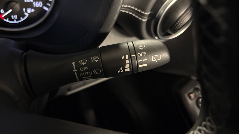 Nissan Juke 1.0 DiG-T 114 N-Connecta 5dr Petrol Hatchback